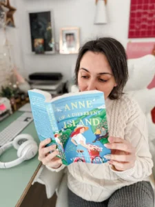 Anne of a Different Island by Virginia Kantra