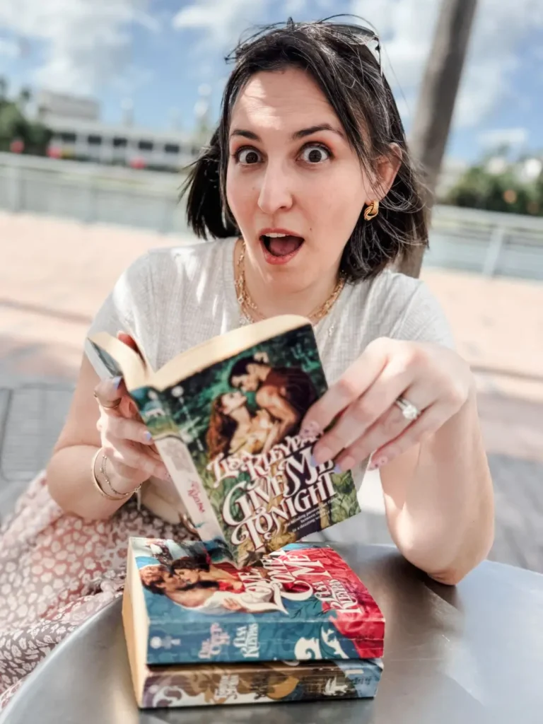 Francesca, founder of Under the Covers Book Blog